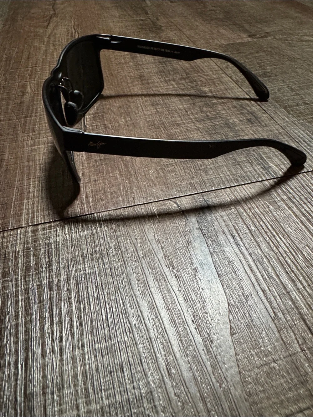 Maui Jim Red Sands Black Frame Polarized Sunglasses with Brown Case